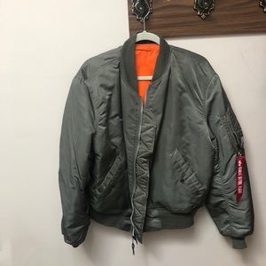 Alpha bomber jacket - size L